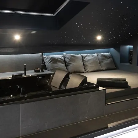 Ceva Moonlight-jacuzzi & Cinema Centre * סן-אטיין